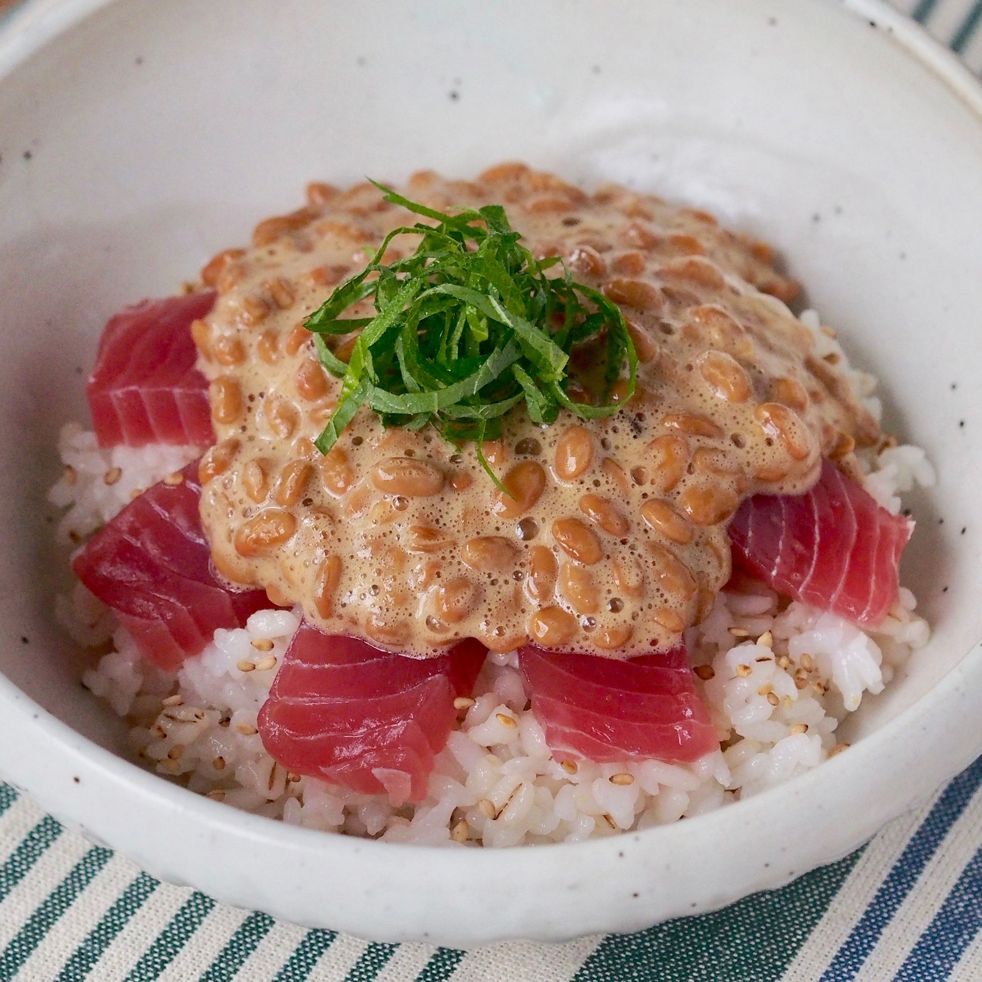 さっぱり まぐろ納豆丼